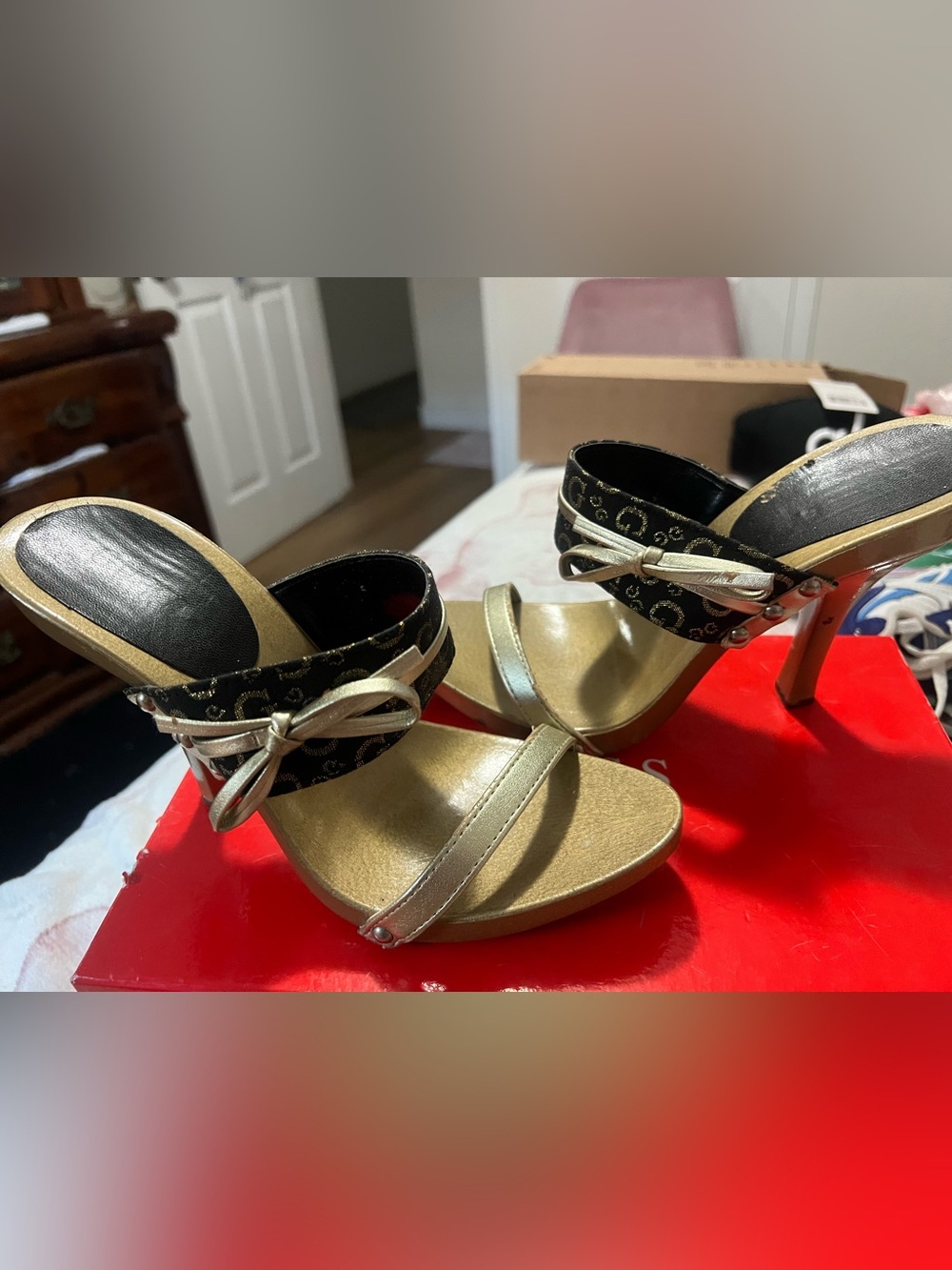 y2k vintage guess kitten heels with gold and black design